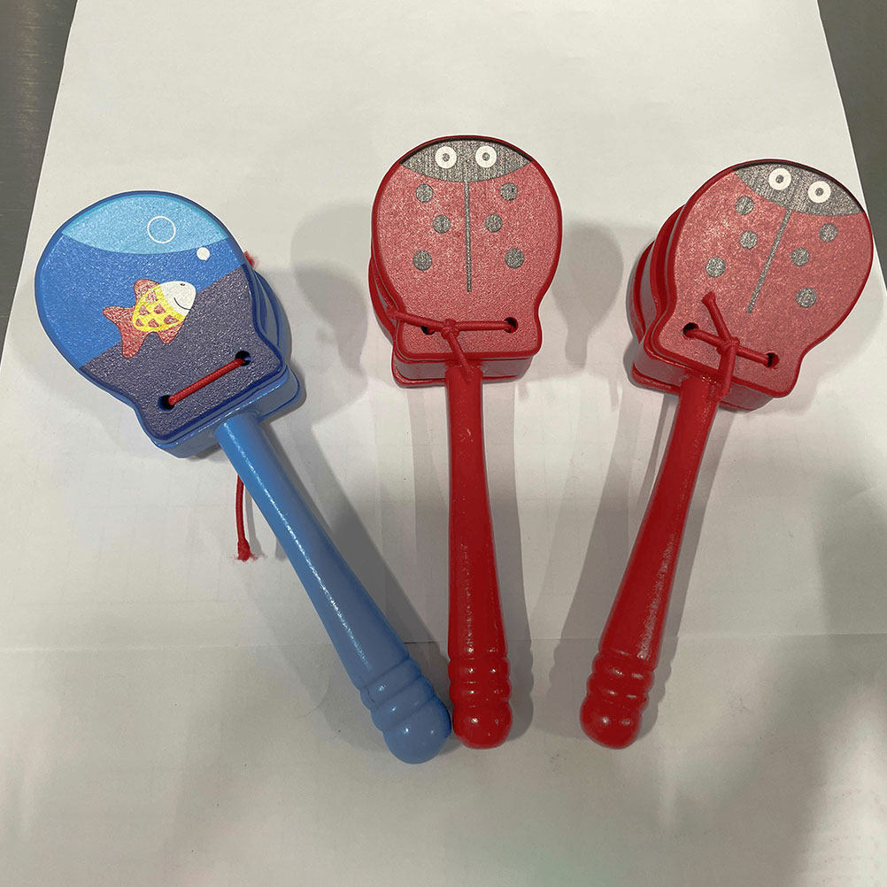 Musical Instrument Clapper - คาสทาเน็ตไม้ลายการ์ตูน 3 ชิ้น สำหรับเด็กทารกและเด็กเล็ก เครื่องดนตรีเพื่อการเรียนรู้ดนตรีในวัยเริ่มต้น สีสันสดใส